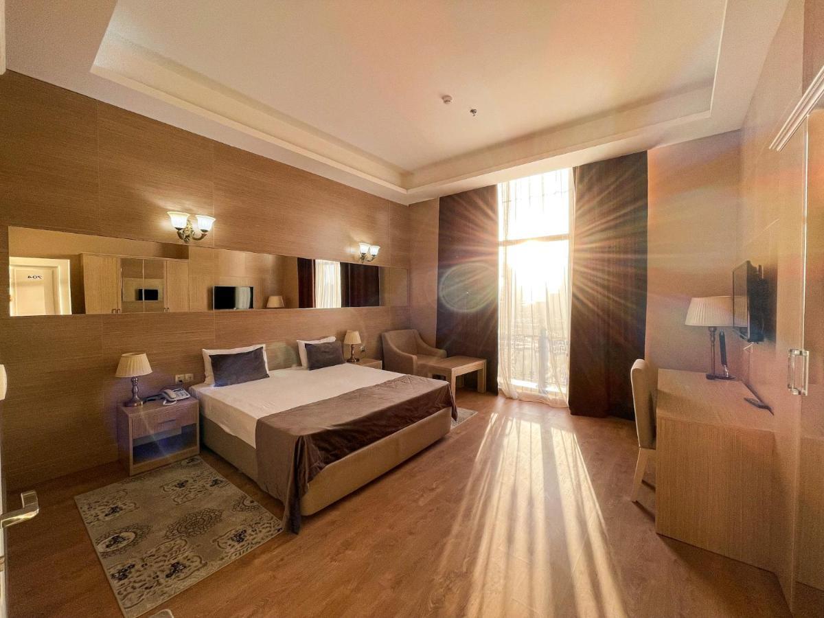 Nobel Hotel Baku Exterior foto