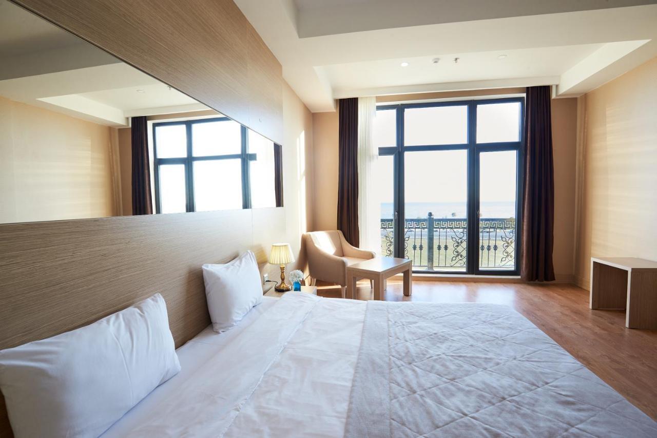 Nobel Hotel Baku Exterior foto