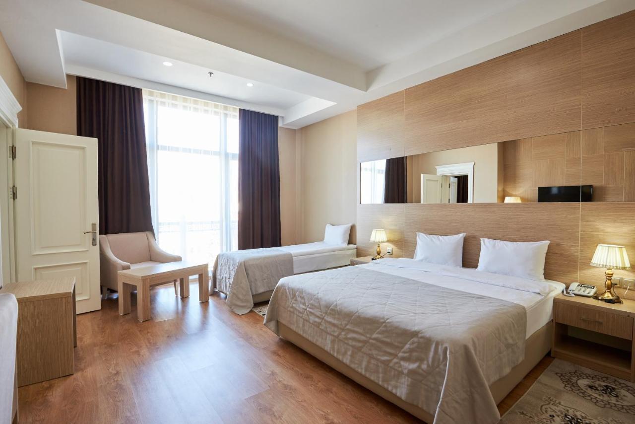 Nobel Hotel Baku Exterior foto